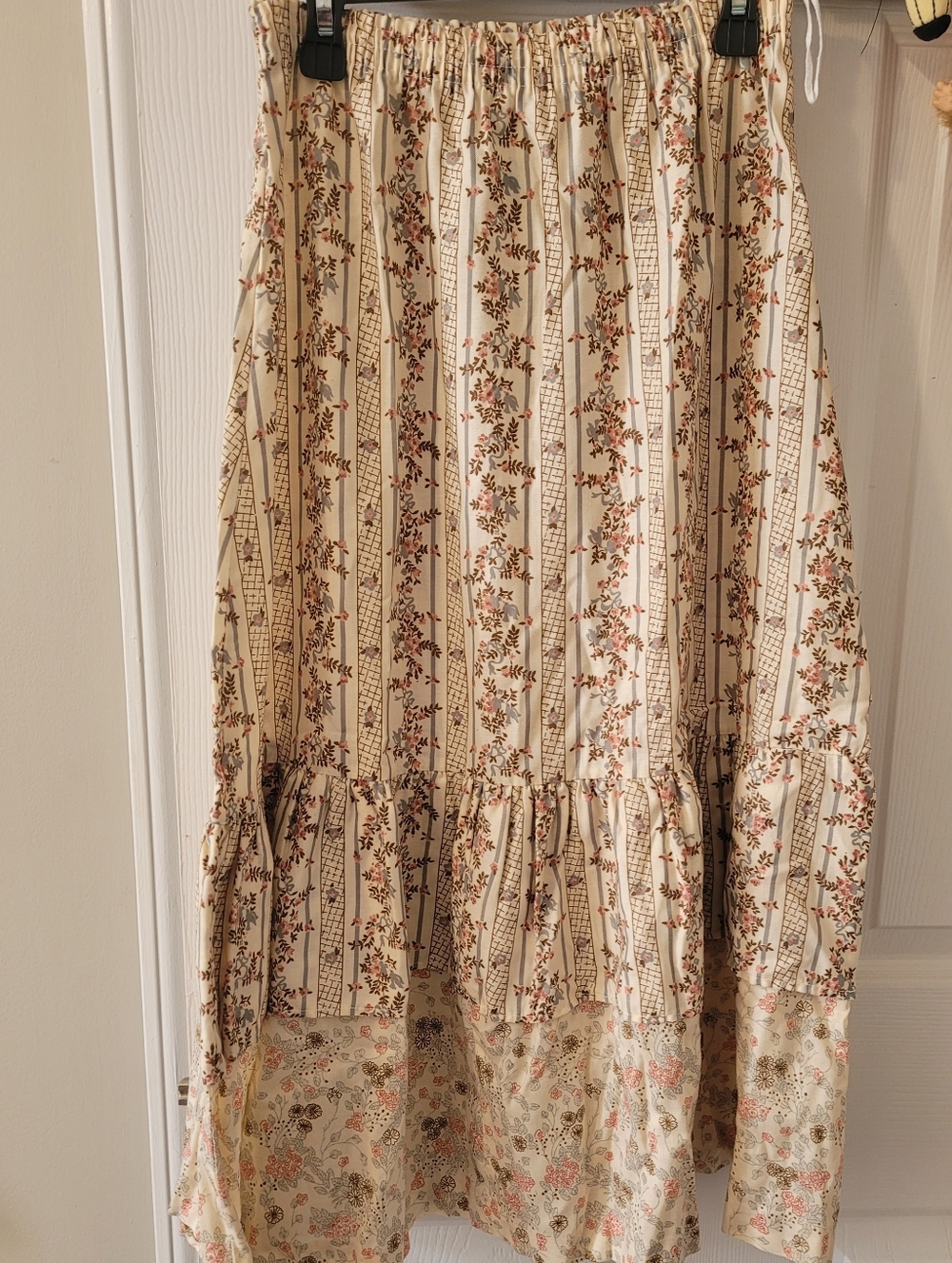 Vintage Cottagecore Floral Patterned Tiered Skirt